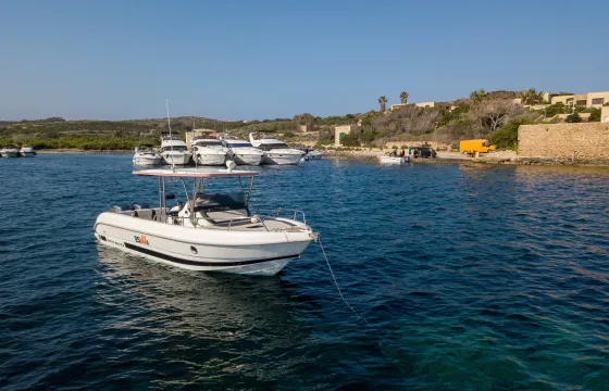 2 hour Private Boat Adventure Tour of Comino and Blue Lagoon