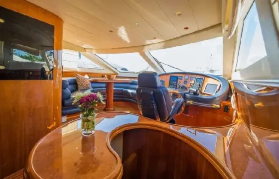 Azimut 85 Power Motor Yacht Rental in Puerto Aventuras, Quintana Roo