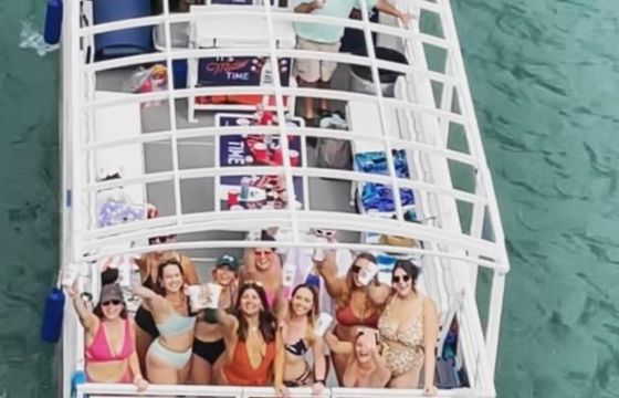 24 Guests Captained Party & Event Boat in Chicago with Bathroom & Aqua mat