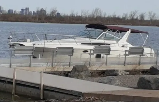 Regal Commodore for 12 people in Montreal