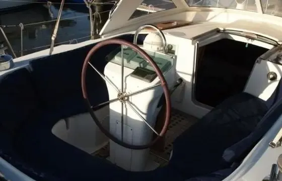 Charter 44' Beneteau Oceanis Cruising Monohull in Vigo, Spain