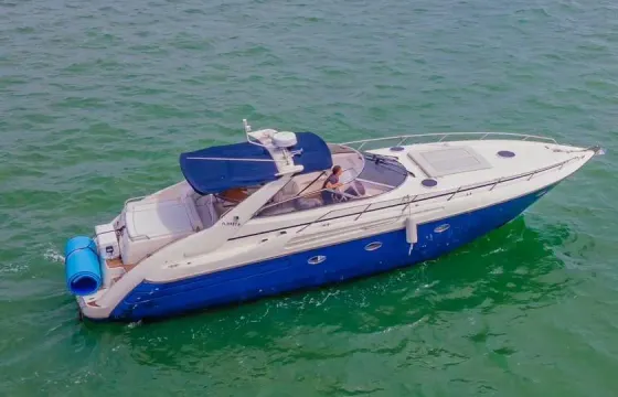 55' Sunseeker Camargue for 13 Guests in Miami