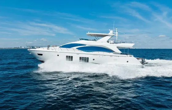Beautiful 88' Azimut serving South Florida and Bahamas