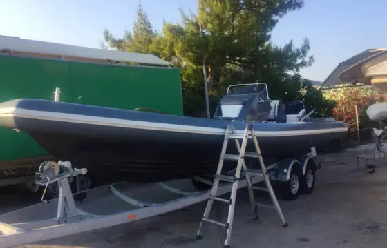 29' Fost Revolution Rigid Inflatable Boat READY TO WELCOME YOU AND TRAVEL YOU TO ATHENS RIVIERA  DEPARTURE DAILY FROM LAGONISI , VARKIZA, AND GLYFADA.  PRICE IS WITHOUT FUEL
