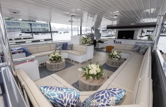 New!! 30 Pass Custom Luxury Yacht- Upscale Lounge- Female Owned