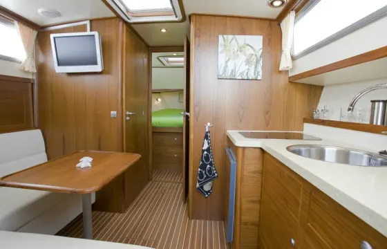 32 ft Marmeralk Delos Cruiser Motor Yacht Charter in IJsselstein