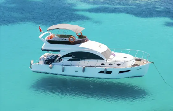 43ft Sanlorenzo Motor Yacht with Flybridge