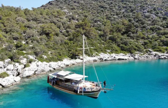 Sail Antalya & Kas on Classic 50' Mediterranean Yacht