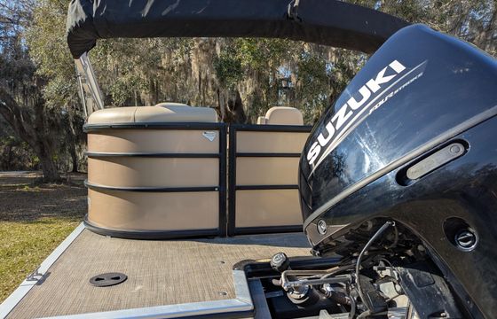 SSI and Jekyll Island Pontoon Rental