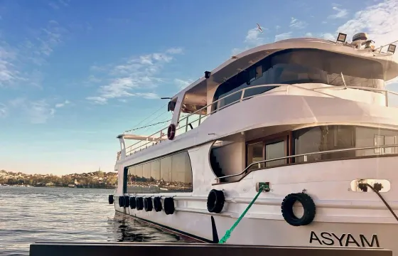 An Unforgettable Day on a Private Yacht on the Bosphorus