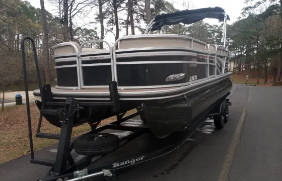 2021 Ranger pontoon on Lake Hamilton in Hot Springs AR