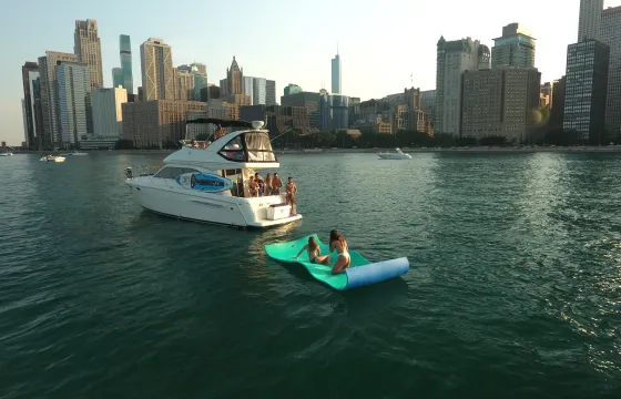 Luxury Multi Level 38ft Meridian Yacht! Water Toys Included - Chicago, IL (I)