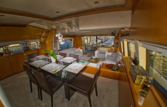 80' Ferretti Flybridge Power Mega Yacht in Miami Beach