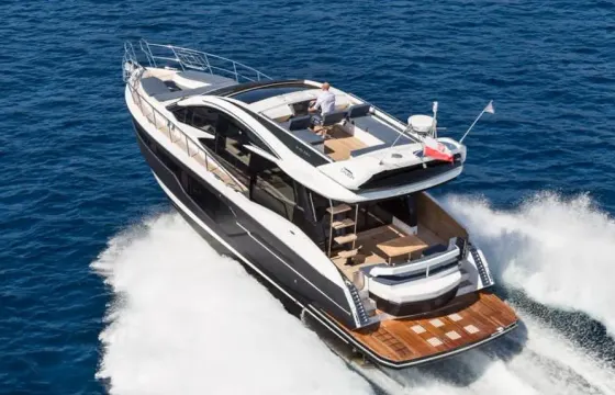 Luxury Galeon Sky 52ft Motor Yacht in Cancun up to 14 guests
