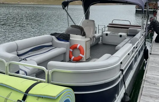 Custom 18 Passenger Party Tritoon on Lake Travis! We Have a Fleet!
