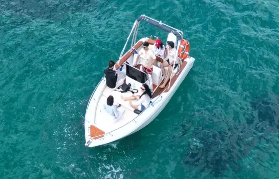 Exclusive RIB boat excursion in Cagliari with skipper: Sea, relaxation
