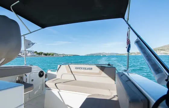Quicksilver Activ 805 rental in Split
