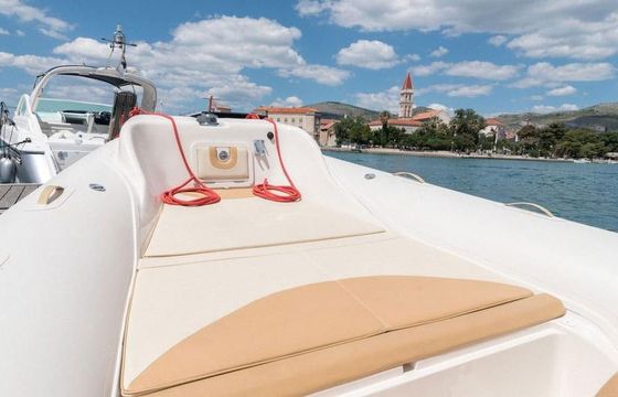 BSC 85 Ocean Center Console Rental in Trogir, Split-Dalmatia County