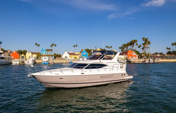 50' Cruisers Motor Yacht (Marina Del Rey) Captain Included