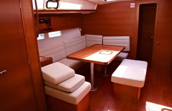 Charter 46' Dufour  Cruising Monohull for 8 to 10 pax in Palma, Mallorca