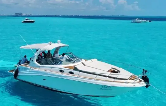 Sea Ray 34ft Private Yacht Charter in Cancún for up to 10 Guests