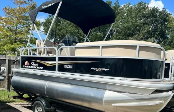 2024 Sun Tracker 16ft Pontoon Boat in Corpus Christi