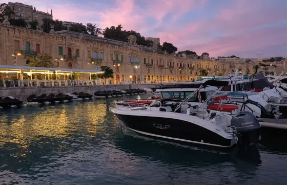 Exclusive Private Boat Charter to the best Hidden Coves