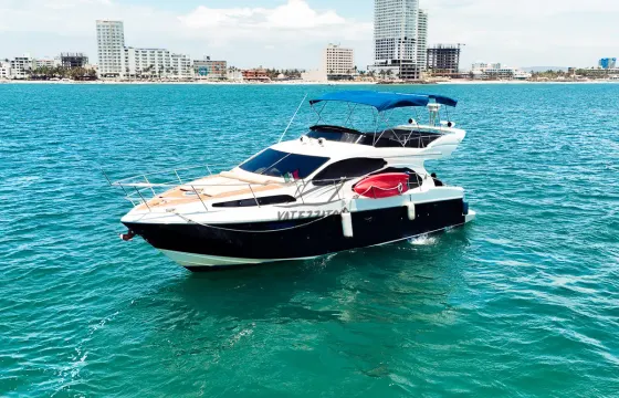 Private Yacht Azimut 50ft for Luxury Cruise in Mazatlan