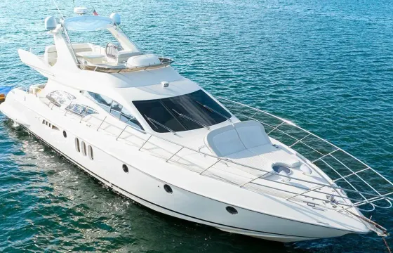 Enjoy Miami in Azimut 65ft in Miami Beach