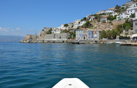 Daily Trip from Athens to Hydra Island with Nimbus T11