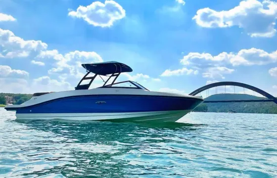 **PREMIUM** 2022 Sea Ray - LAKE TRAVIS or LAKE AUSTIN