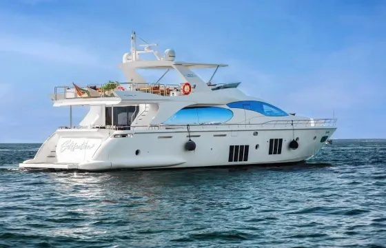 Satisfaction Luxury Yacht 88ft Azimut In Dubai