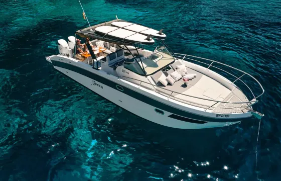 Saver 33 Walkaround Charter Palma de Mallorca | Perfect Day Trips