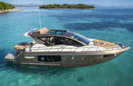 Cranchi M44 HT, Split, Croatia