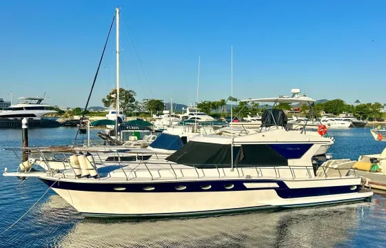 Sail in a private classic yacht in Rio de Janeiro: 55ft "Columbia" Carbras Mar