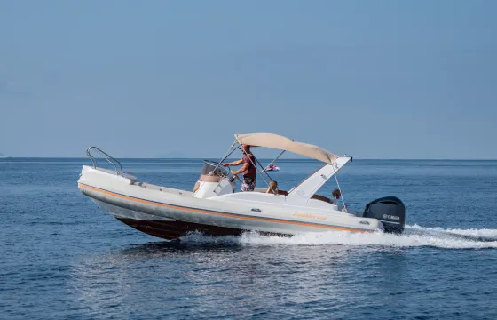 Aquamax 23, Yamaha 250hp