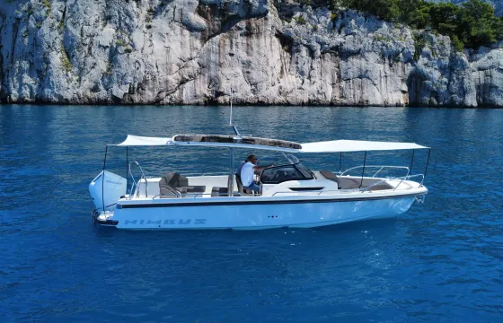 Brand new day boat for unforgettable trips | 31ft Nimbus Boat