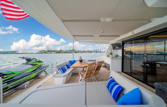 Luxury Charter in Miami, Florida | 60ft Leopard Power Cat (2021)