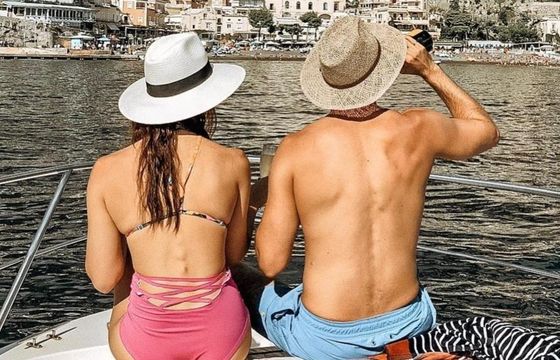 Boat Shooting Tour in Positano on board Faeton Moraga1040 Fly