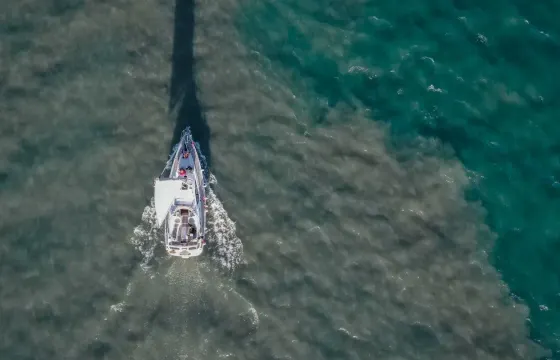 Jeanneau Sun Odessey 42 DS Cruising Monohull for 12 People in Lisbon, Portugal