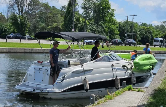 25ft Captained Cruiser – LaSalle, Ontario, CANADA
