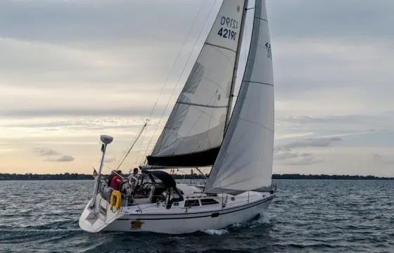 Sail Lake Michigan from Racine, WI
