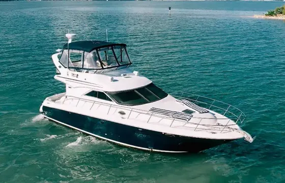 50' Sea Ray Motor Yacht Flybridge in Miami