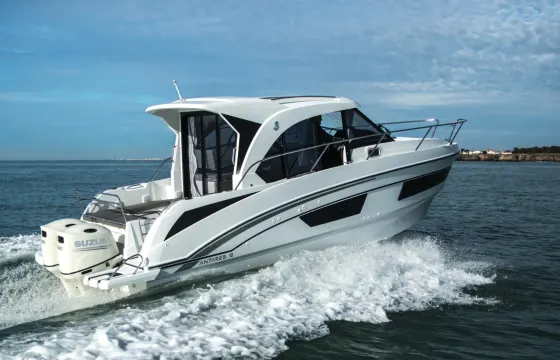 Beneteau Antares 9 Motor Yacht in Vathi, Greece
