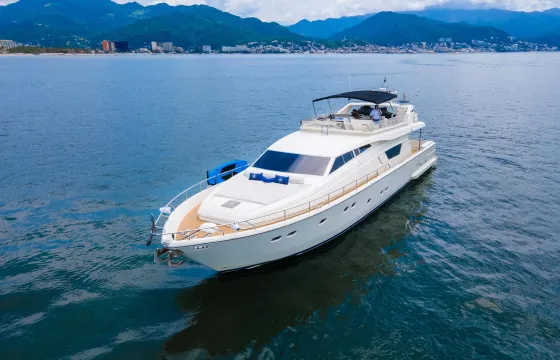 ⚓️ 80ft Italian Mega Yacht for Rent in Puerto Vallarta, México