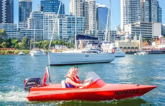 Gran Tour (3-Hour ) Guided Self Drive Boat Tour on Sydney Harbour!