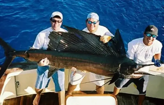 38' Sport Fisherman Fishing Charter in Herradura, Costa Rica