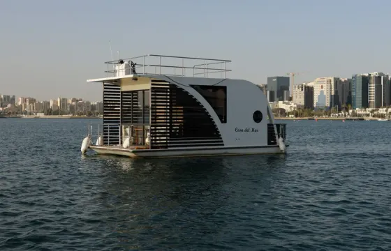 Luxury Houseboat Experience in Old Doha Port, Doha, Qatar