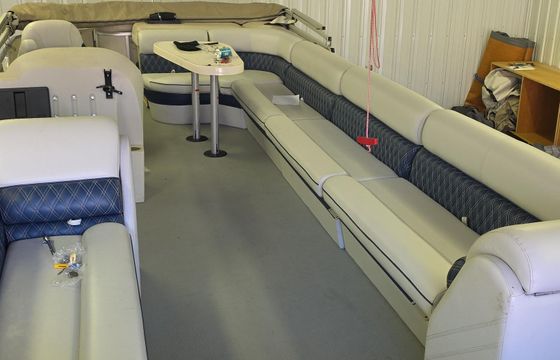 27ft Party Kraft For 18 With Captain. Perfect For Bachelor And Bachelorette!