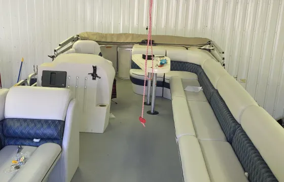 27ft Party Kraft For 18 With Captain. Perfect For Bachelor And Bachelorette!